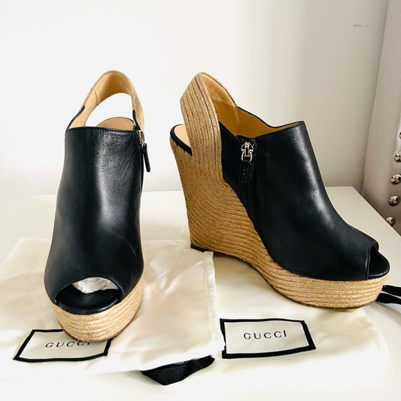 AUTHENTIC GUCCI LEATHER WEDGES - Picture 7 of 14
